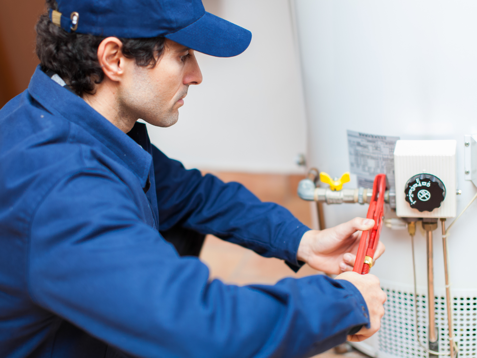 Vanguard Plumbing - Water heater service